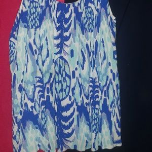 SOLD ********   Lilly Pulitzer pineapple top